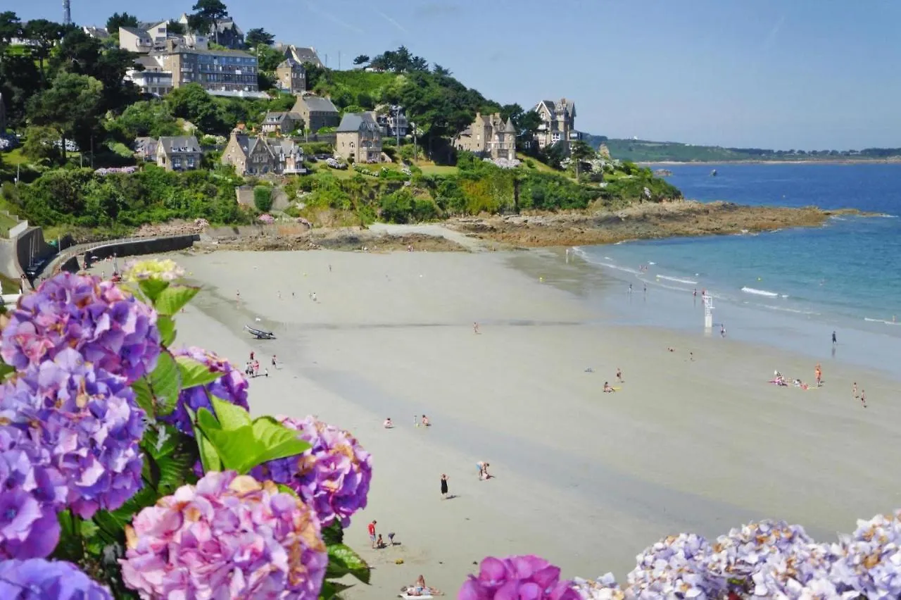 Holiday Home, Plourivo France