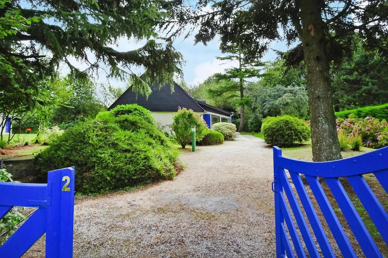 Holiday Home, Plourivo